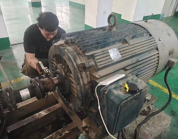 低壓電機160kw現(xiàn)場維護