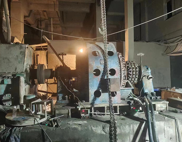 電機(jī)維修中